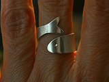 Spiralring Fisch Silber glatt + rauh